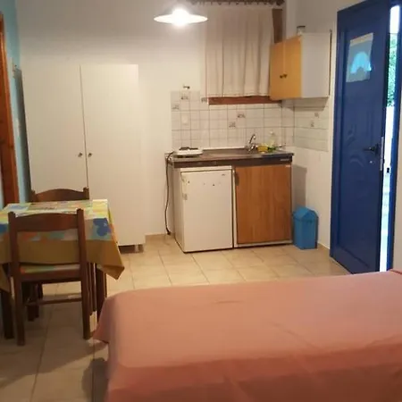 Esperides Apartment Batsi  Exterior photo